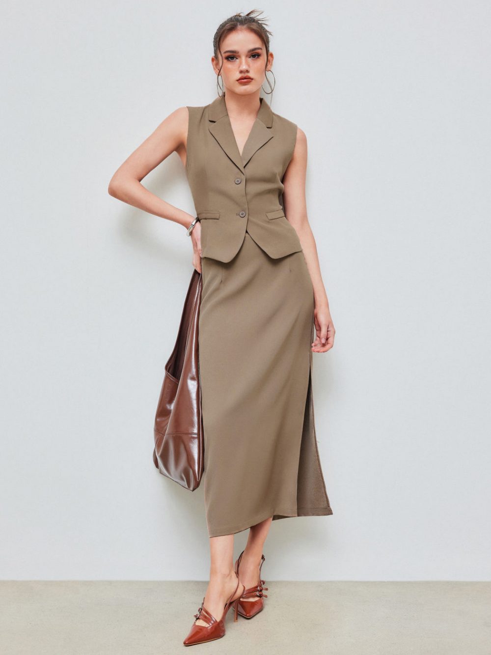 Chic Solid V-Neck Vest & Split Hem Maxi Skirt Co-ord Set