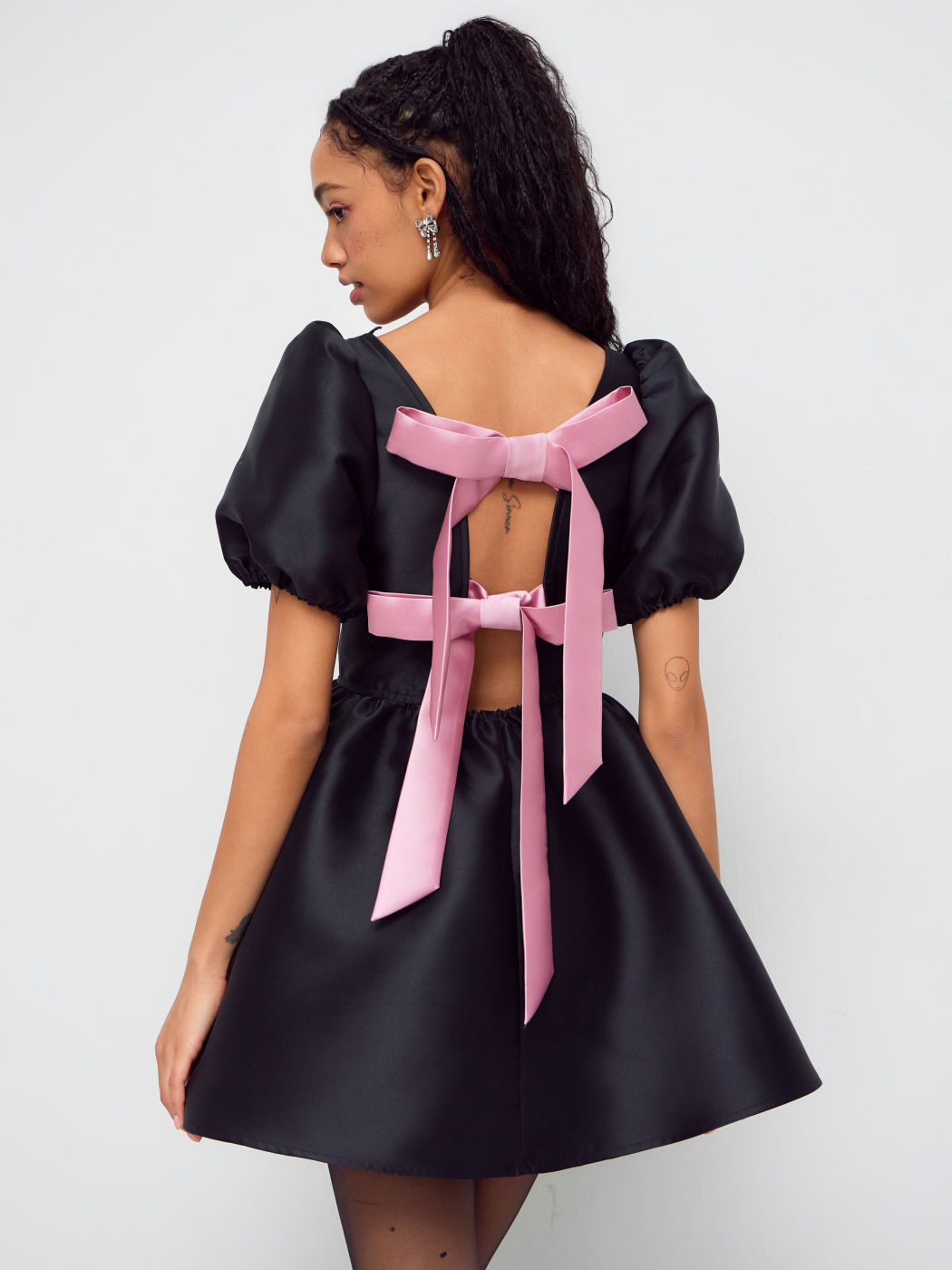 Chic Bow-Back Puff Sleeve Mini Dress"
