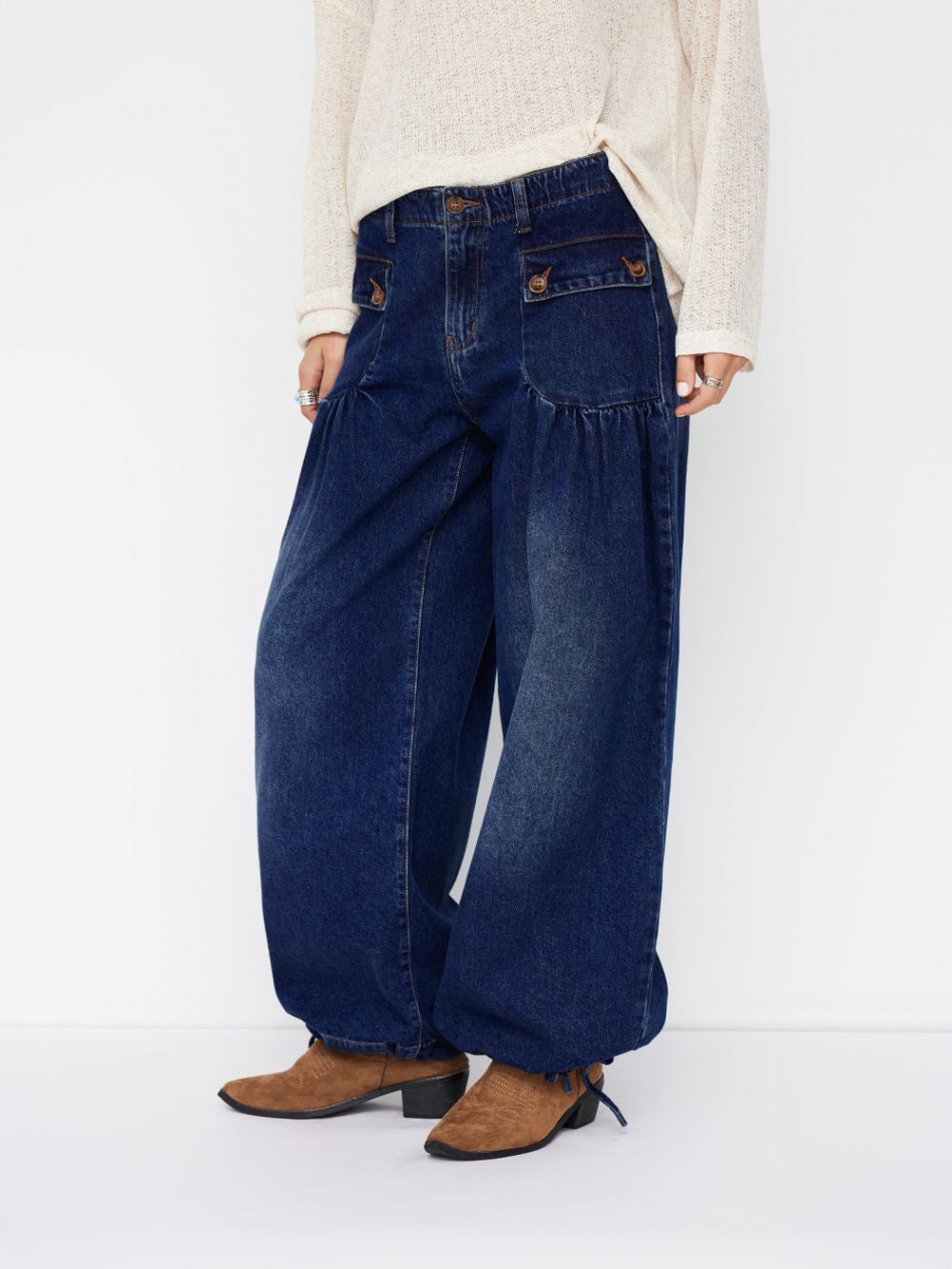 Casual Low-Rise Pleated Denim Jogger Pants