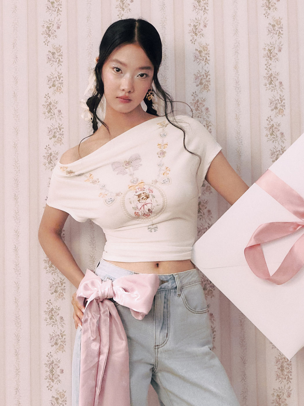 Bow Detail Cotton-Blend Boat Neck Ruched Top